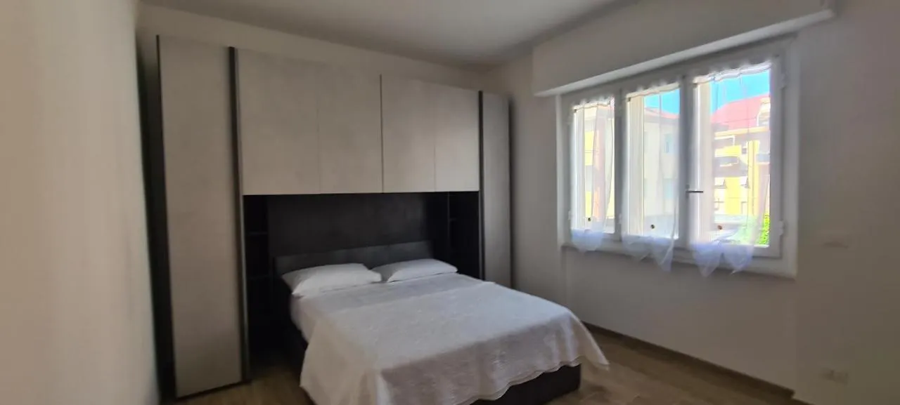 Loano Perla Ligure Apartment 0*,